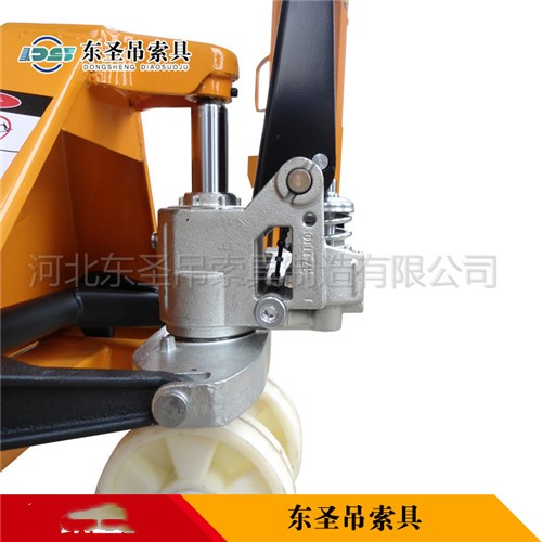 手动搬运叉车产品液压缸部分展示--河北东圣吊索具制造有限公司--手动叉车|液压堆高车|小型搅拌机|石材夹具