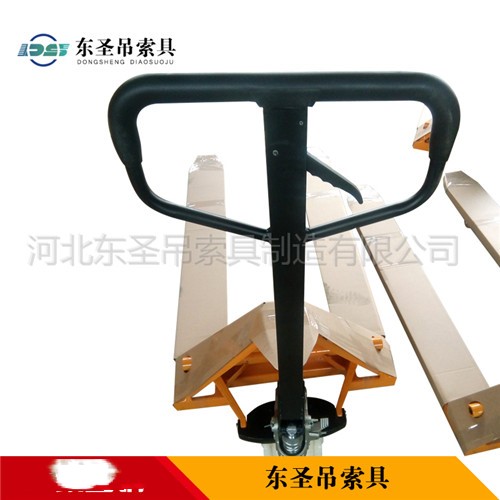 手动搬运叉车产品展示--河北东圣吊索具制造有限公司--手动叉车|液压堆高车|小型搅拌机|石材夹具